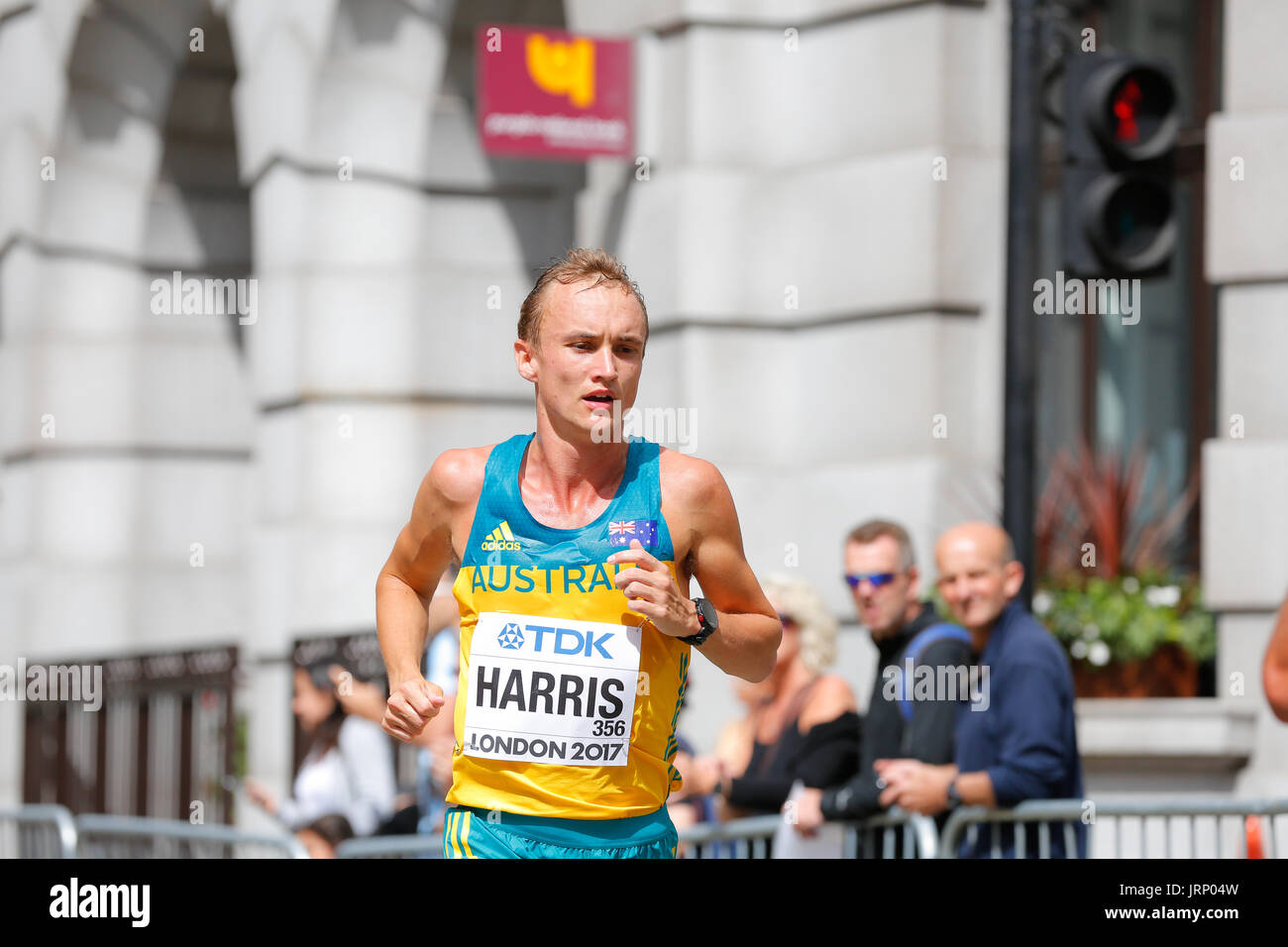 Stratford, Londres, Reino Unido. 6 de agosto de 2017. Campeonato del Mundo de Atletismo de la IAAF maratón del campeonato del mundo de domingo de agosto. corredores de todo el mundo están teniendo lugar en la maratón de la IAAF en Londres, Inglaterra, una vez más, está en el centro de eventos deportivos de clase mundial. Europa, Inglaterra, London Stratford evento deportivo Villa Olímpica 2017. mo farah última carrera. mens maratón iaaf 2017 LONDRES, 6 de agosto. Foto de stock