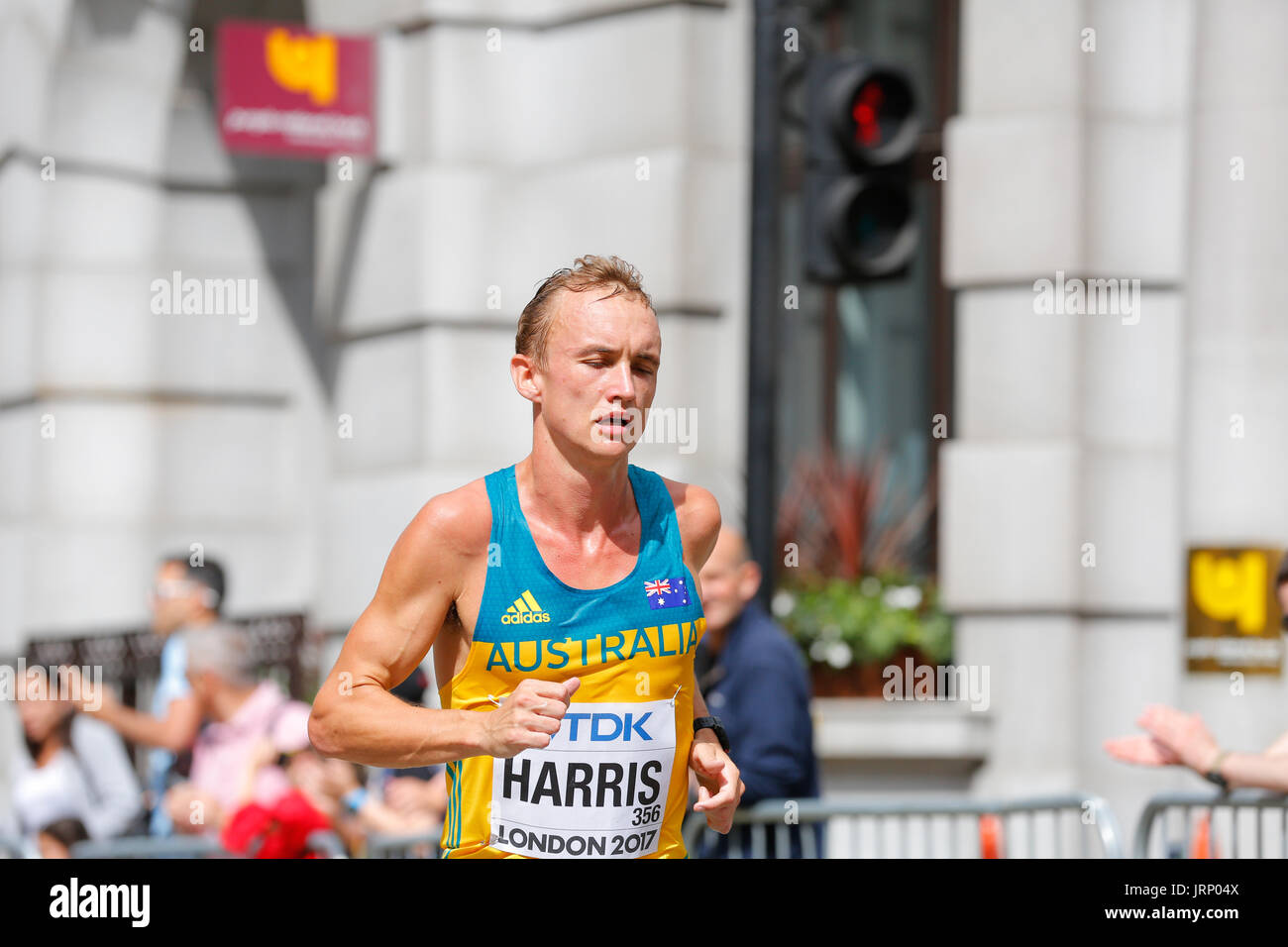 Stratford, Londres, Reino Unido. 6 de agosto de 2017. Campeonato del Mundo de Atletismo de la IAAF maratón del campeonato del mundo de domingo de agosto. corredores de todo el mundo están teniendo lugar en la maratón de la IAAF en Londres, Inglaterra, una vez más, está en el centro de eventos deportivos de clase mundial. Europa, Inglaterra, London Stratford evento deportivo Villa Olímpica 2017. mo farah última carrera. mens maratón iaaf 2017 LONDRES, 6 de agosto. Foto de stock