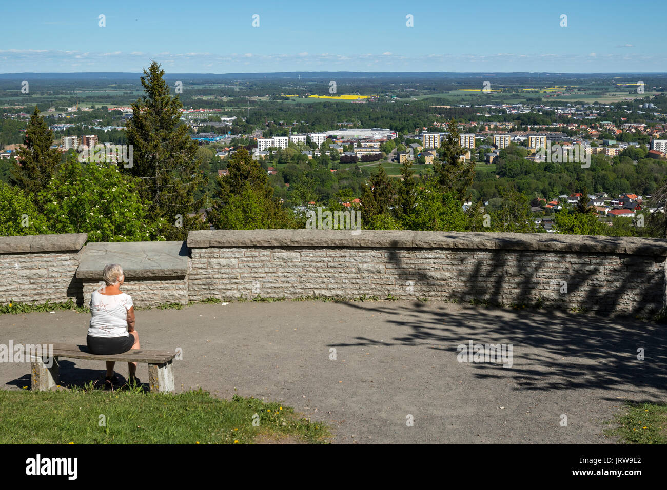 Vista desde el punto de vista Billingen, Table Mountain, Skövde, Västergötland, Suecia Foto de stock
