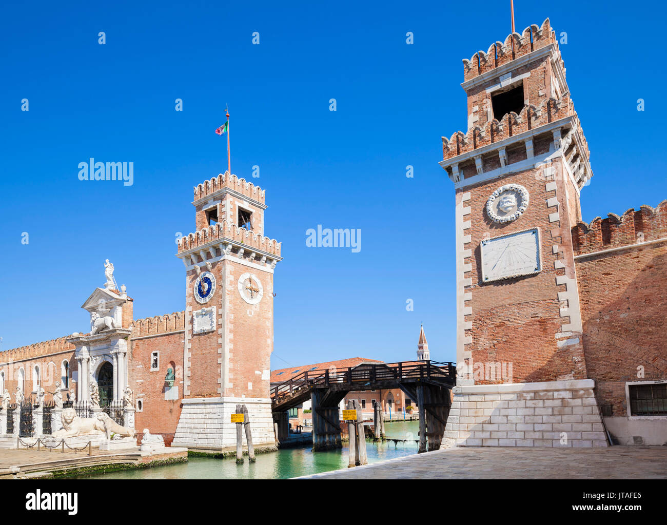 Porta Magna del Arsenal veneciano (Arsenale di Venezia), bizantinos de astillero y arsenal, Venecia, Sitio del Patrimonio Mundial de la UNESCO, Véneto, Italia, Europa Foto de stock