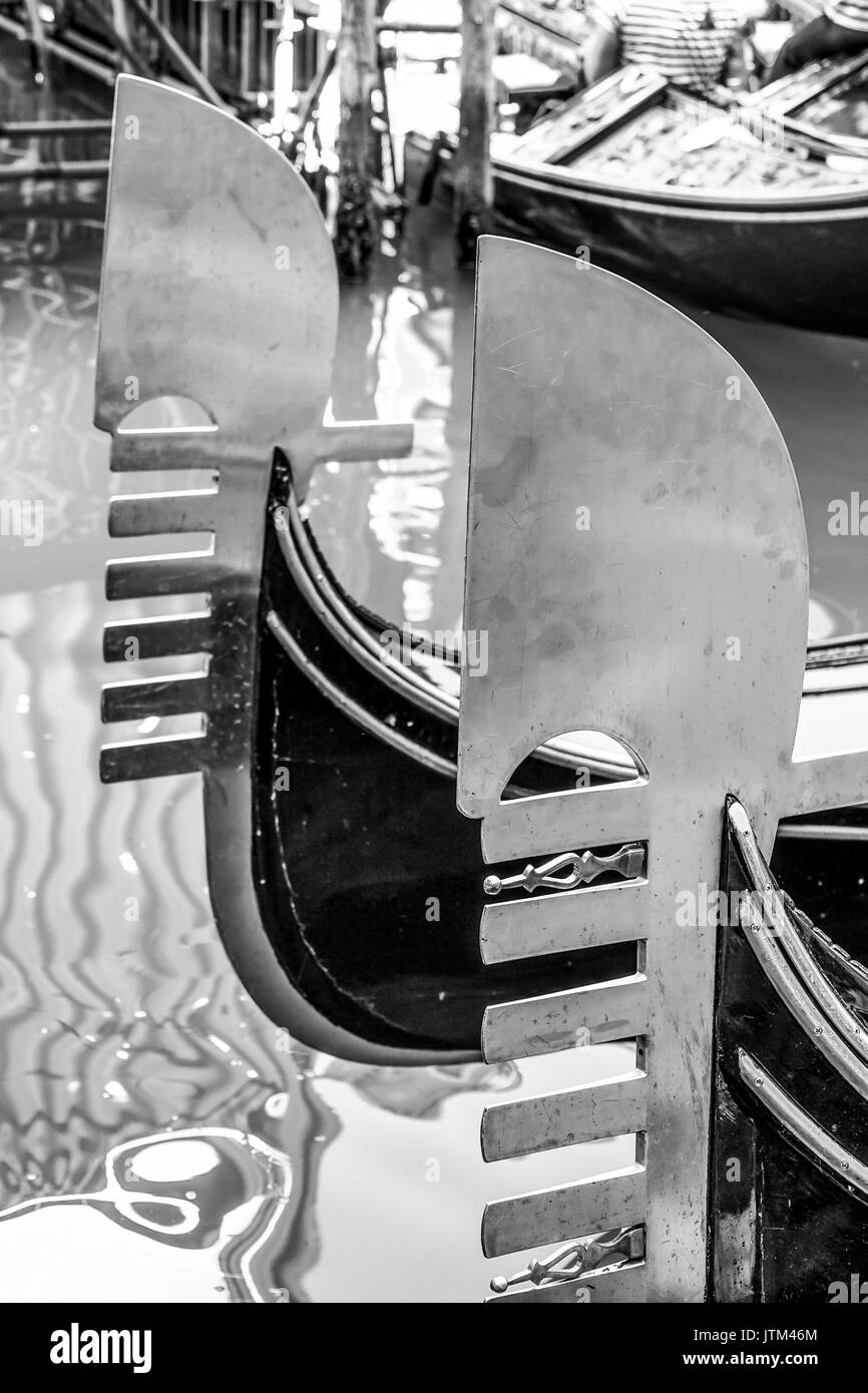 La góndola en Venecia Góndola en los canales de servicio Fotografía de stock Alamy