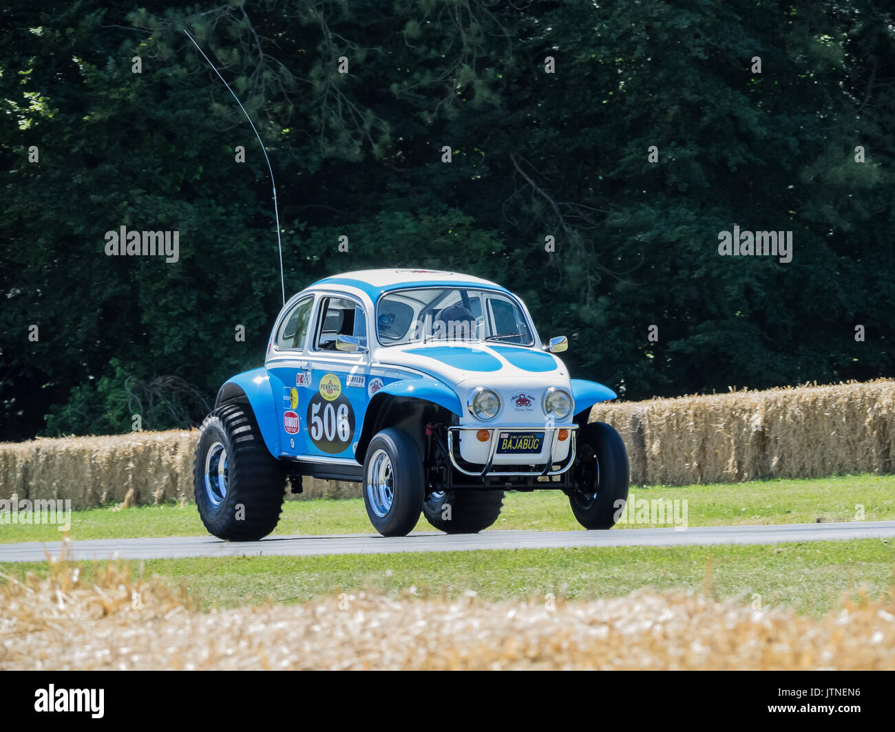 Baja Bug VW Beetle ( Tamiya Sand Scorcher modelo de tamaño completo de juguete repro) en el festival de velocidad de Goodwood 2017 Foto de stock