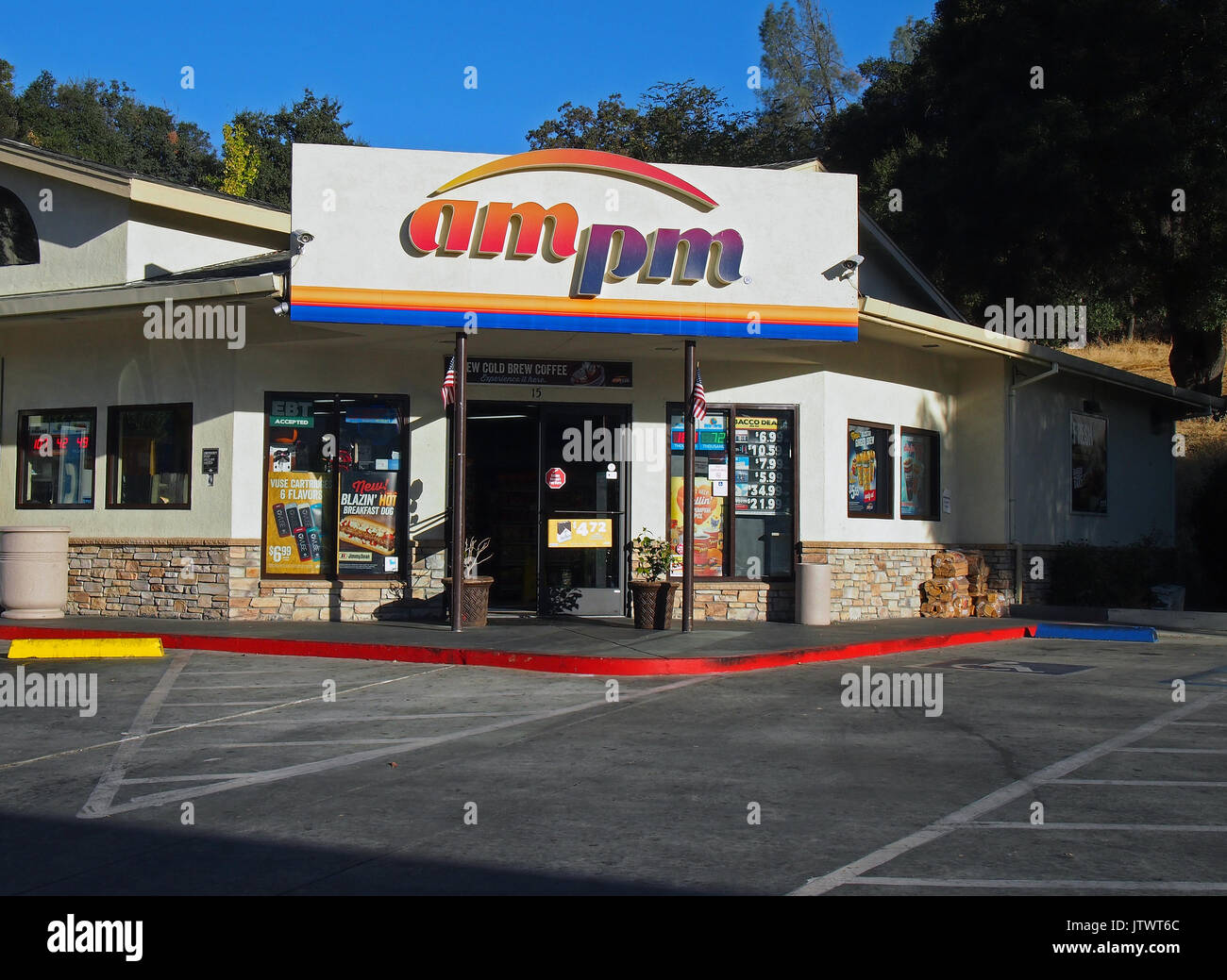 AM PM tienda en California Foto de stock