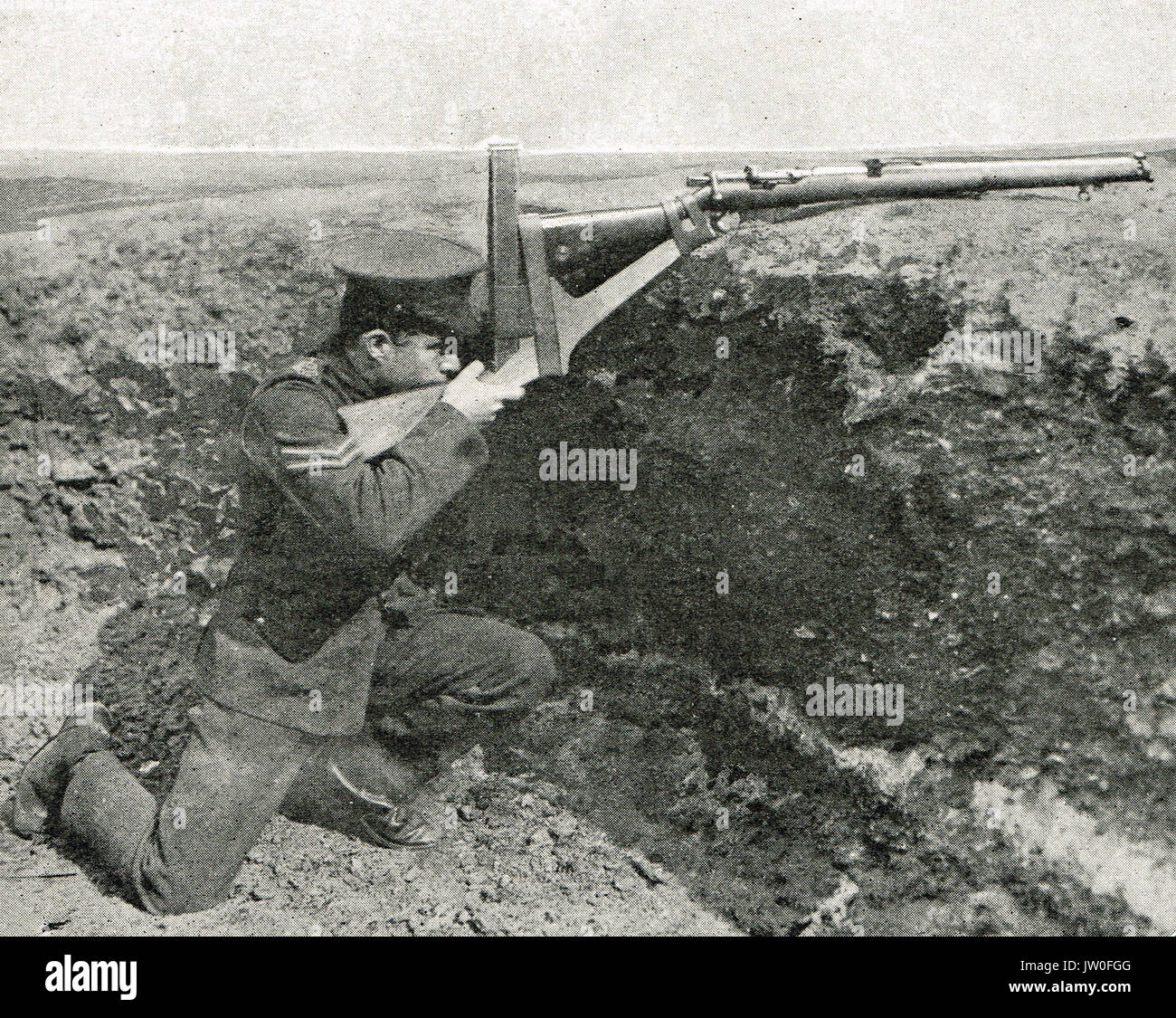 Guerra de trincheras defensivas, un rifle de periscopio, WW1 Foto de stock