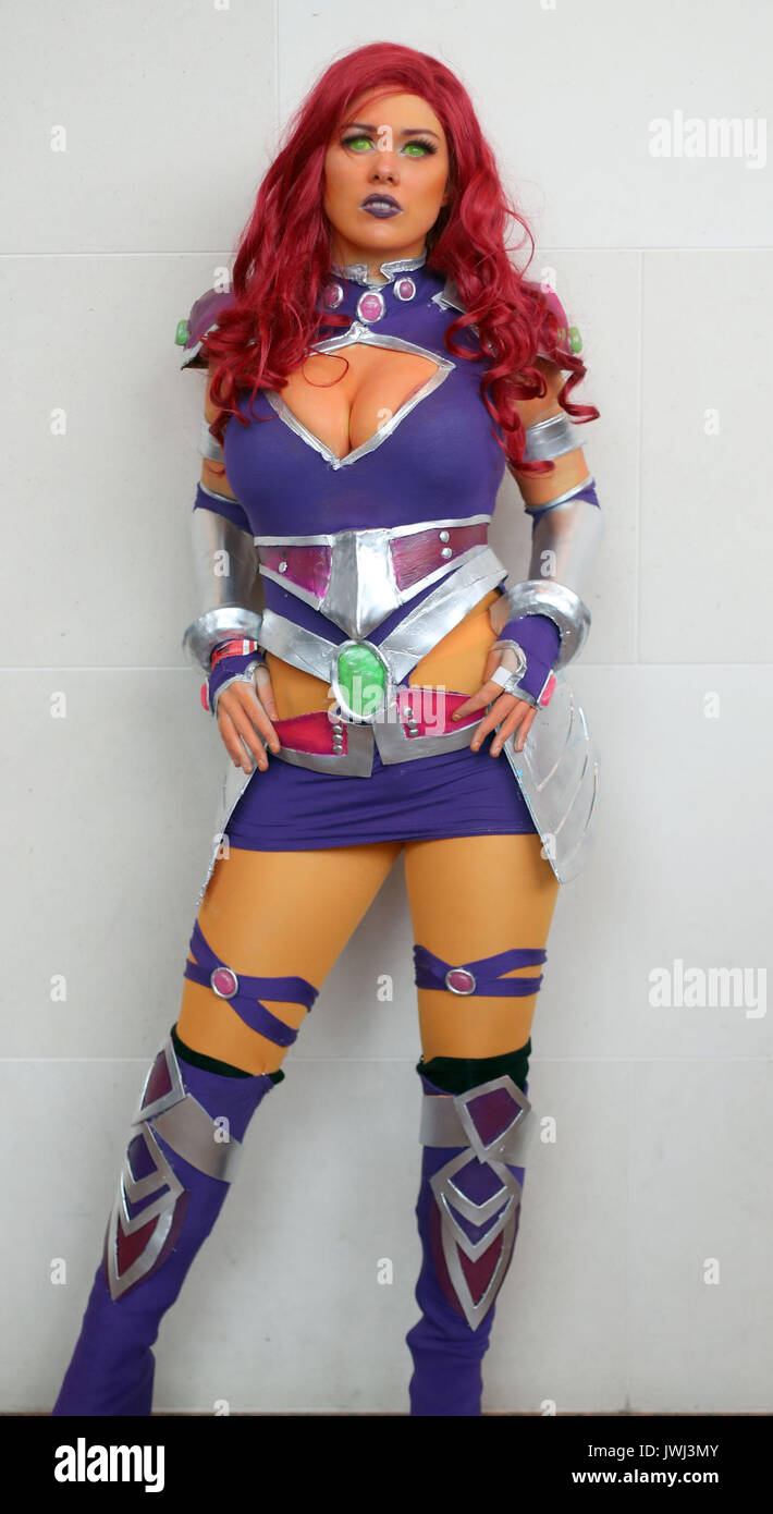 Alannah Ashcroft como DC Comic de Starfire, en la anual Comic Con en el Centro de Convenciones de Dublín Fotografía de stock - Alamy Alannah Ashcroft como DC Comic de Starfire, en la anual Comic Con en el Centro de Convenciones de Dublín Fotografía de stock - Alamy