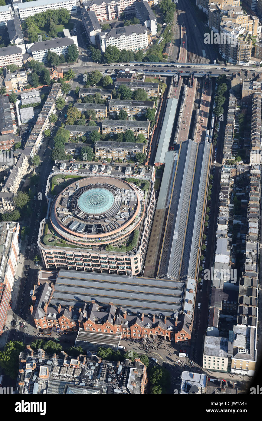 Vista aérea de BNP Paribas Oficinas & la estación de Marylebone, Londres Foto de stock