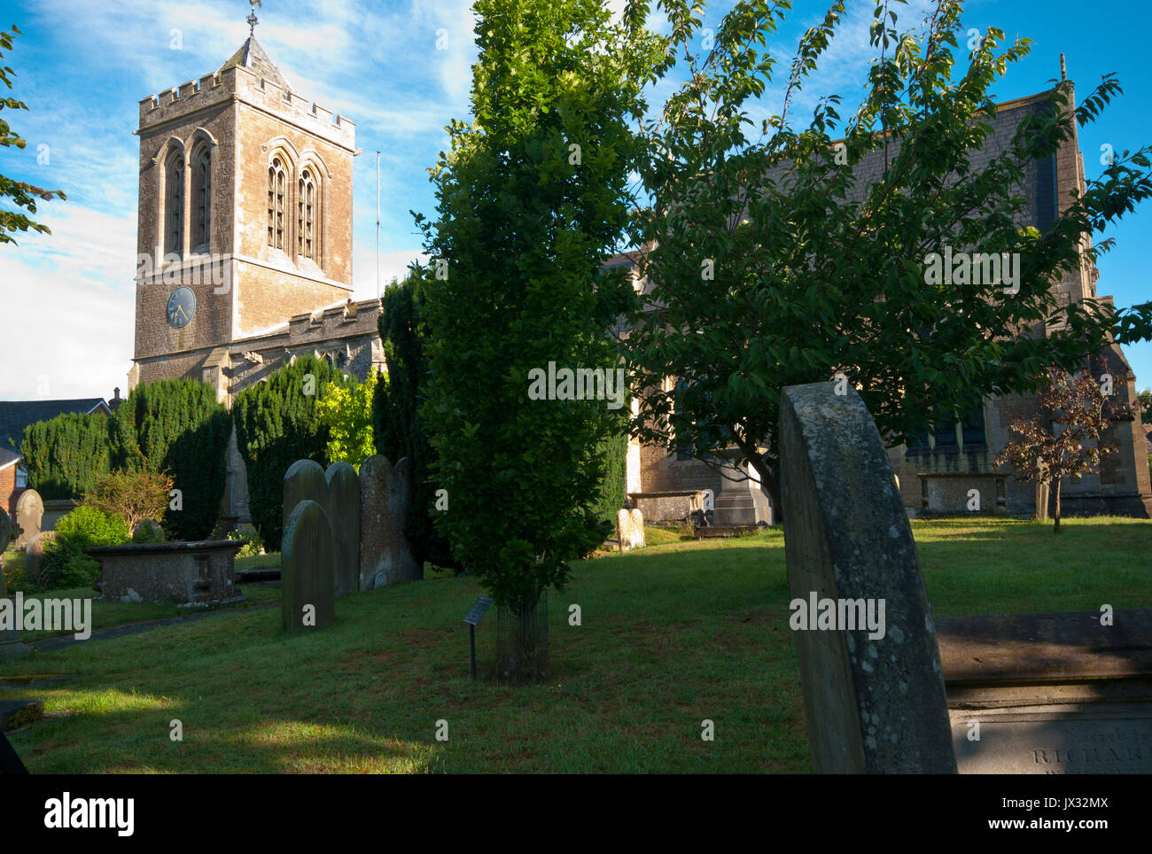 Santa Iglesia Bartholomews Royal Wootton Bassett Wiltshire, Inglaterra Foto de stock
