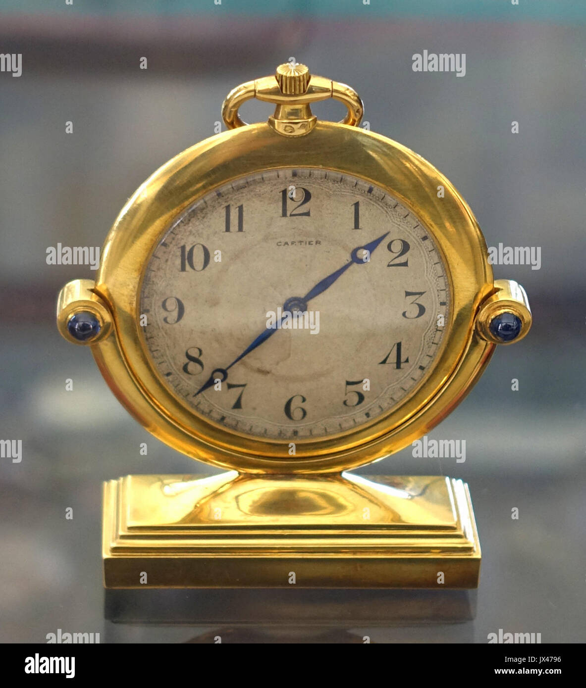 Reloj de bolsillo y estar poseído por H Everett, Cartier, 1900 Museo Bennington Bennington, VT DSC08668 de stock - Alamy