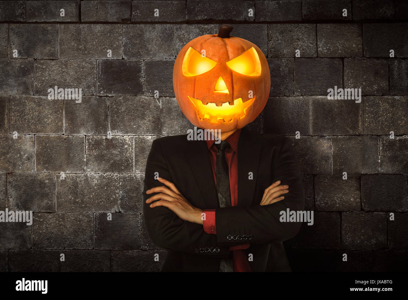 Hombre de halloween fotografías e imágenes de alta resolución - Alamy
