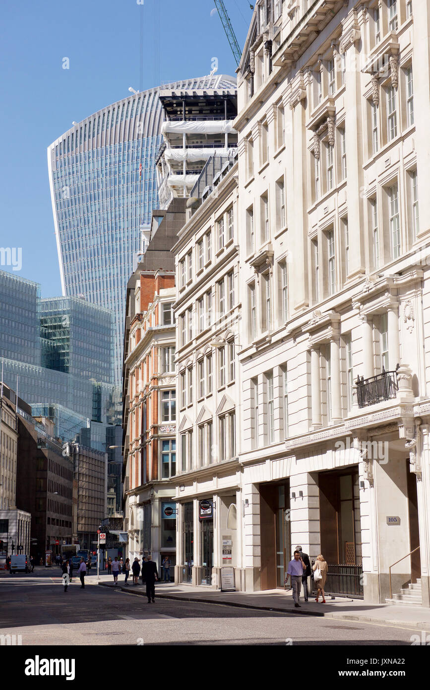 Edificios de oficinas en Aldgate y la ciudad de Londres. Foto de stock