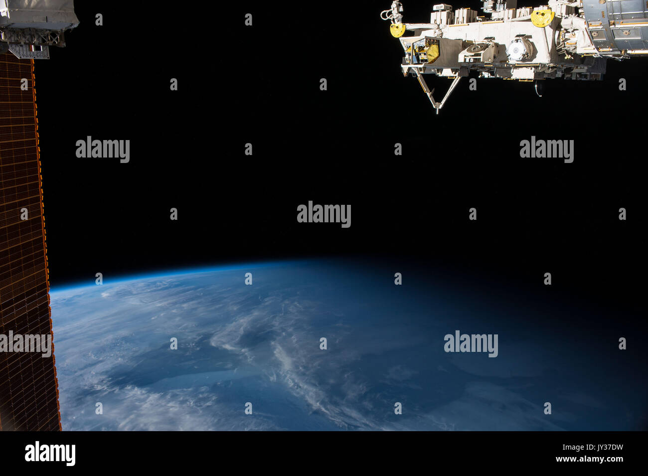 La exploración del planeta Tierra desde el espacio exterior. La belleza en la naturaleza visto desde la ISS. Los elementos de esta imagen proporcionada por la NASA Foto de stock