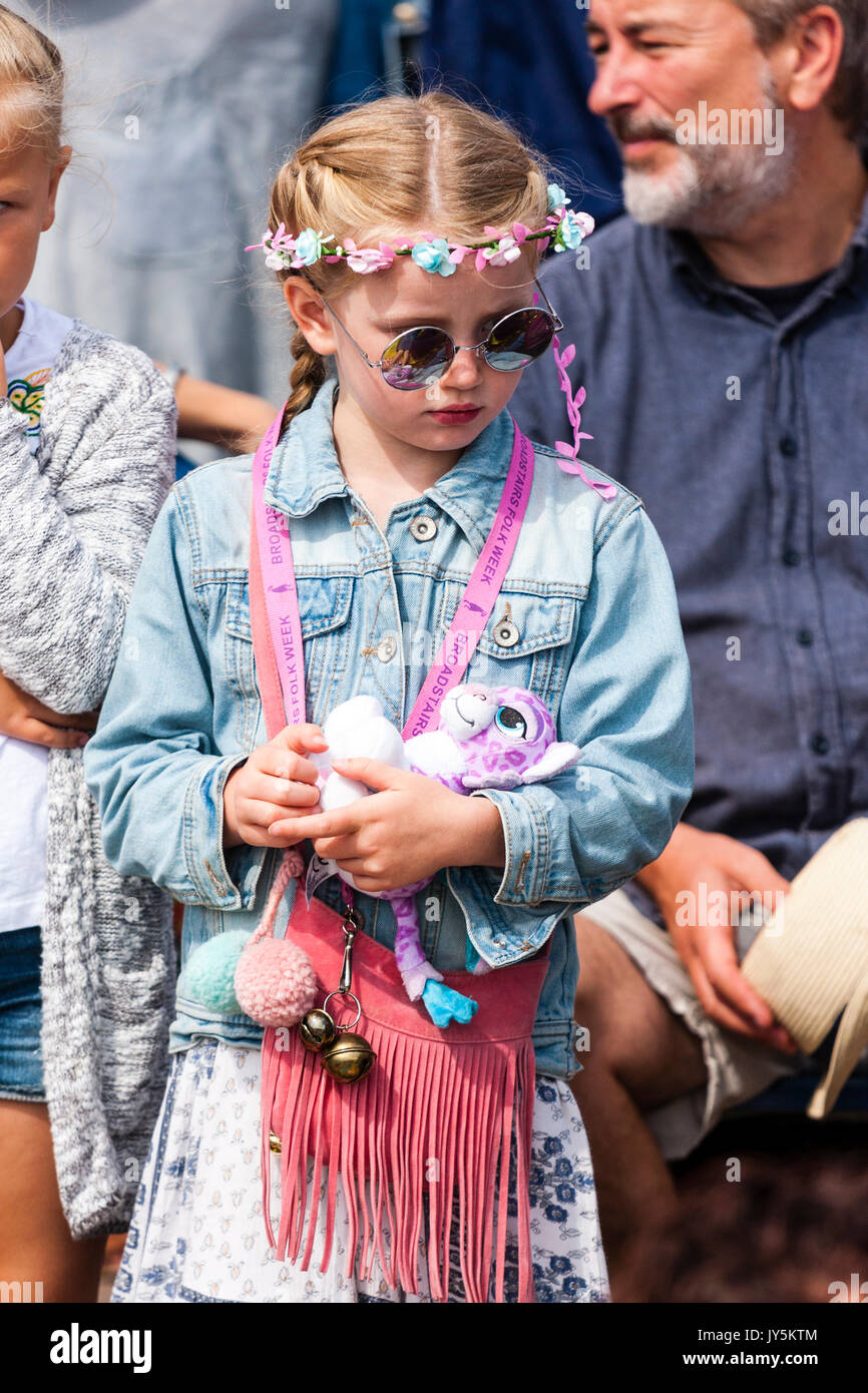 Hippy chic fotografías e imágenes de alta resolución - Alamy