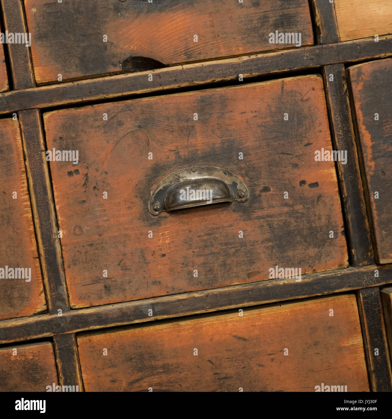 El cajón de madera , antiguo muebles clásicos Fotografía de