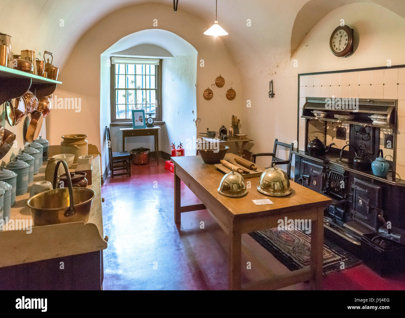 Cocina en Crathes Castle, Banchory, aberdeenshire, Escocia, Reino Unido Foto de stock