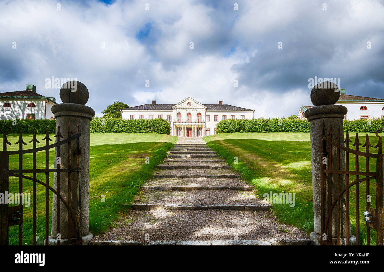 Exterior de la arquitectura de frente del Castillo de Nääs (Nääs Slott), Västergötland, Suecia Foto de stock
