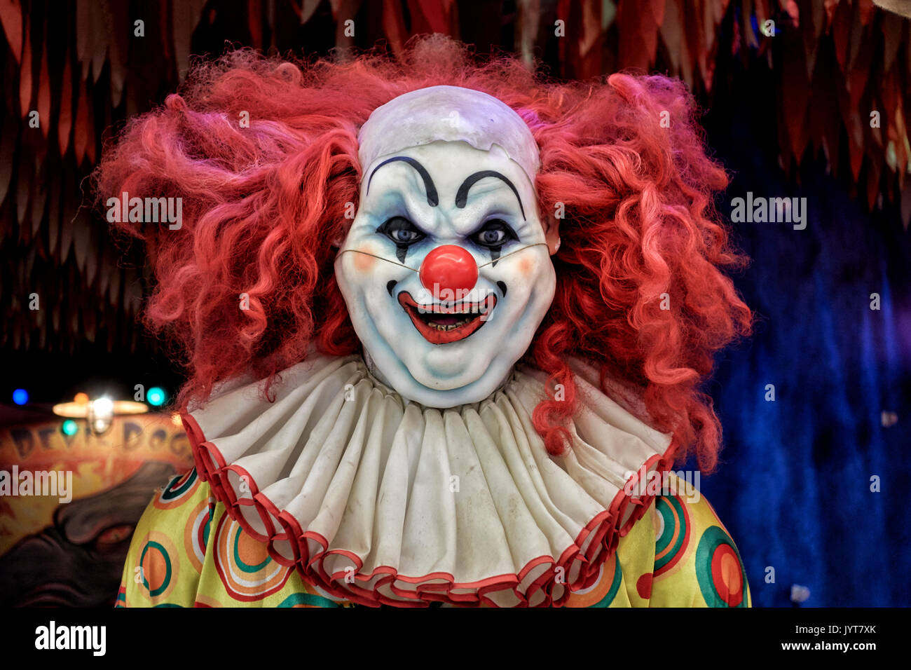 Cara de payaso fotografías e imágenes de alta resolución - Alamy