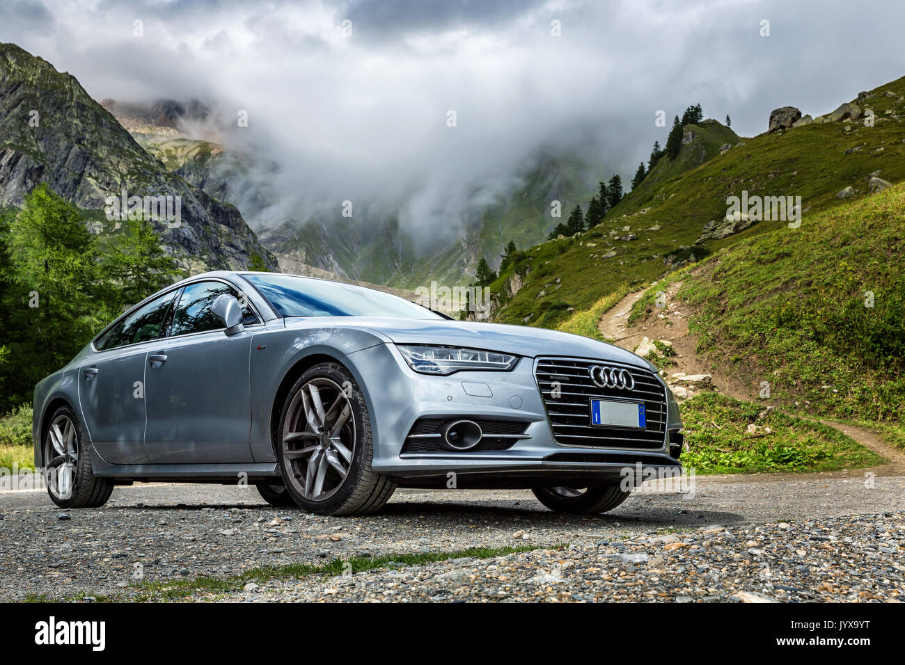 Audi A7 Quatro, Valle de Aosta, Aosta, Italia Foto de stock