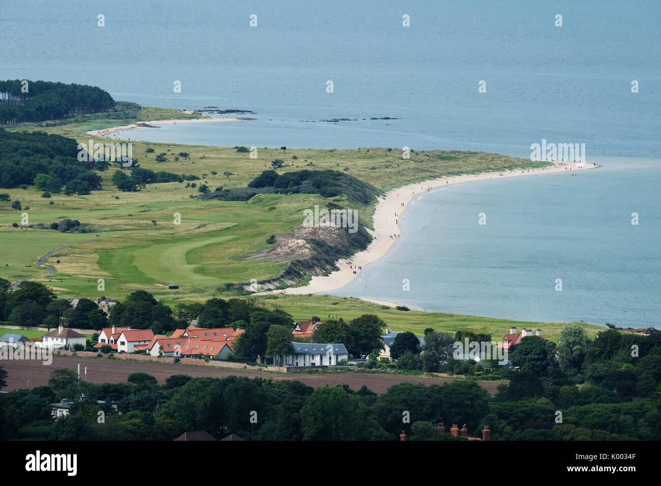 La bahía oeste y el Oeste Enlaces, North Berwick West Lothian. Foto de stock