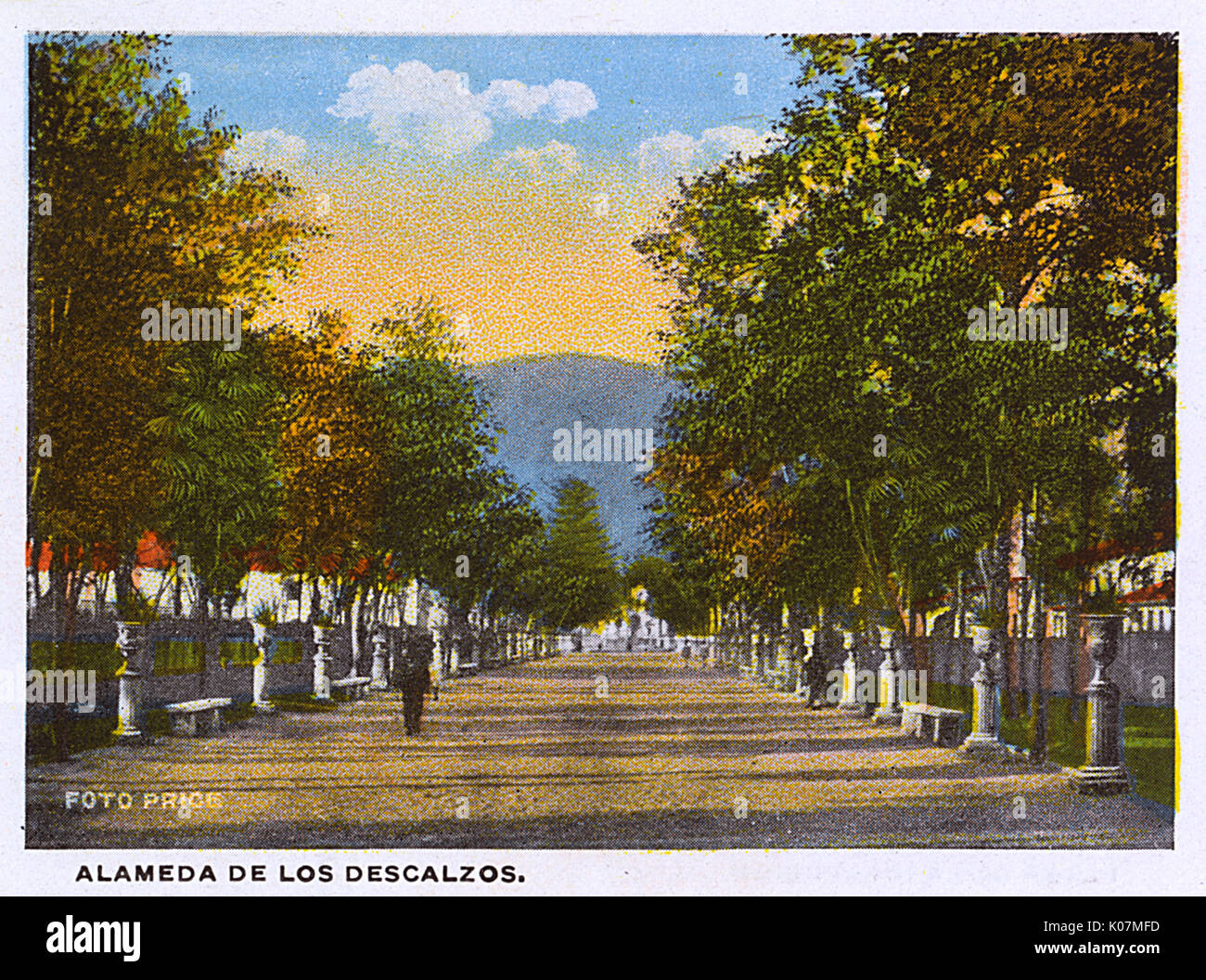 Lima, Perú - La Alameda de los Descalzos Fecha: circa 1920 Foto de stock