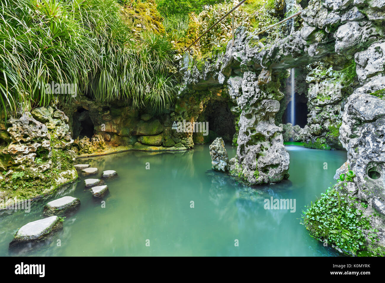 El jardín de la Quinta da Regaleira de Sintra, Portugal Foto de stock