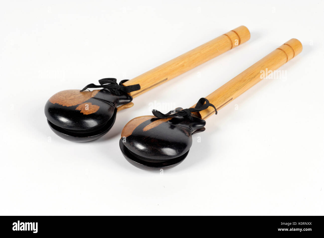 Castañuelas - Instrumento de percusión danza folk español Fotografía de  stock - Alamy
