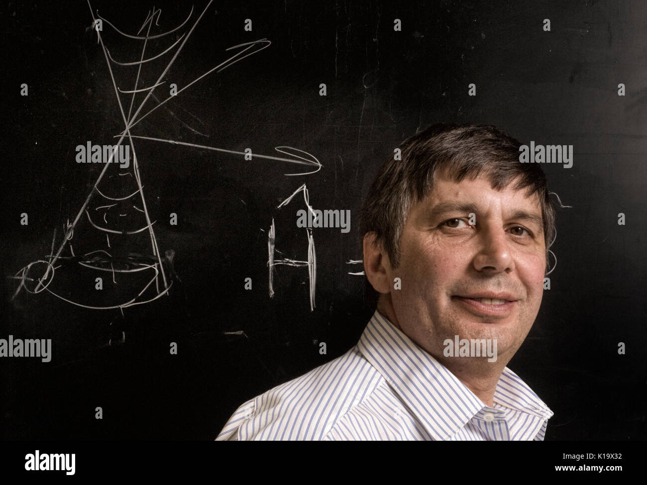 Retrato del Profesor André Geim Konstantin, quien ha recibido el Premio Nobel de Física 2010. Foto de stock