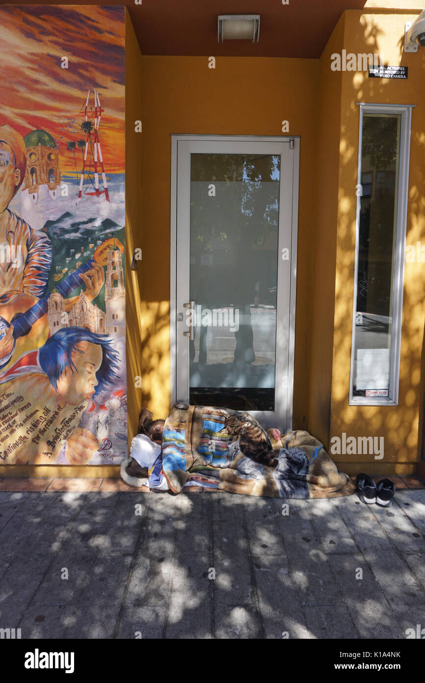 Colorido hombre sin hogar San Francisco. Foto de stock