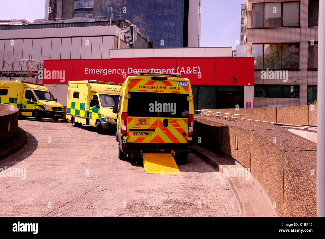 St thomass hospital en Lambeth Palace Road London UK AGOSTO 2017 Foto de stock