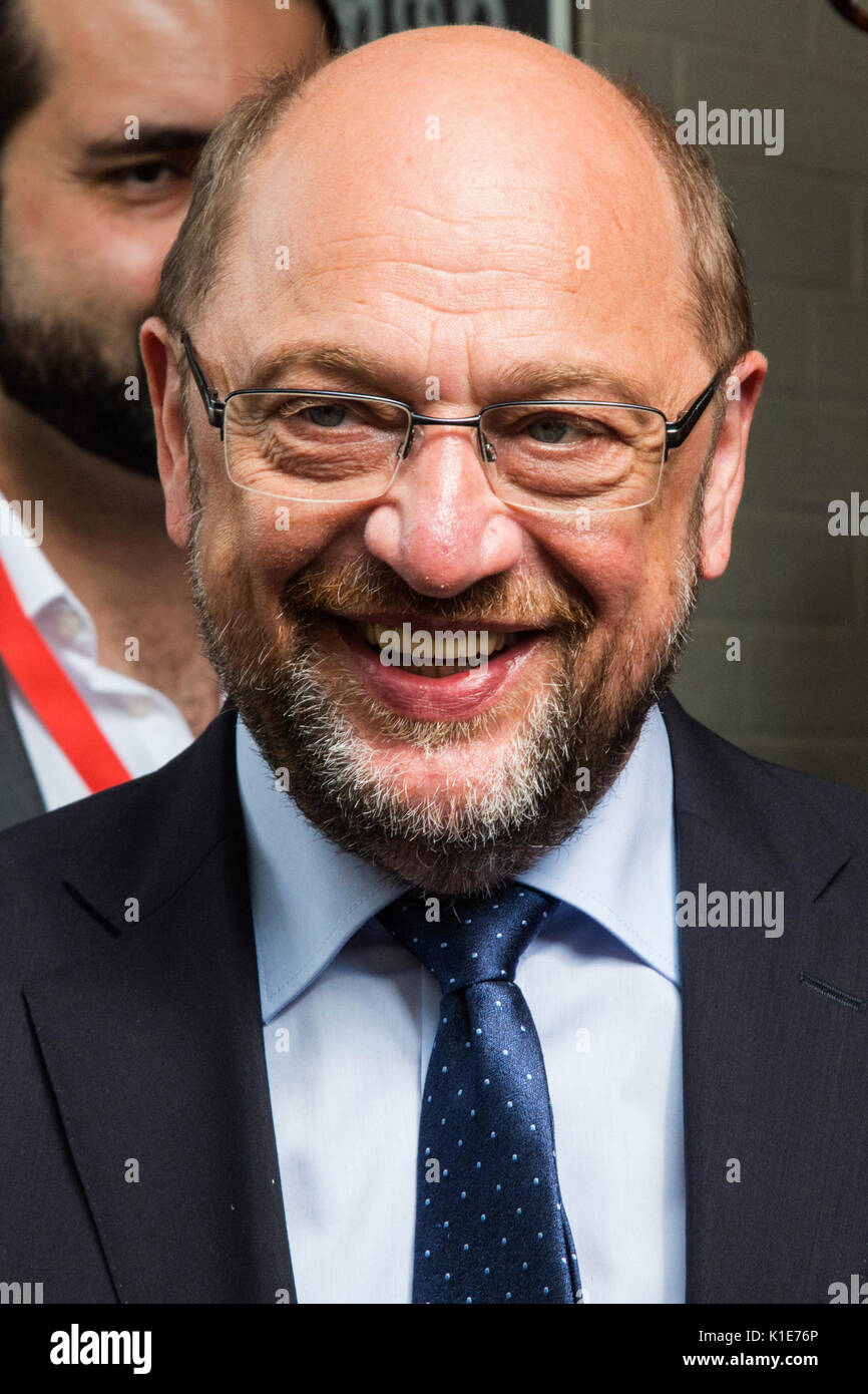 Bochum, Alemania. 26 de agosto de 2017. Martin Schulz, líder del SPD y candidato a ser el próximo chanceller de Alemania, asiste a un mitin electoral en Bochum. Foto: Bettina Strenske/Alamy Live News Foto de stock