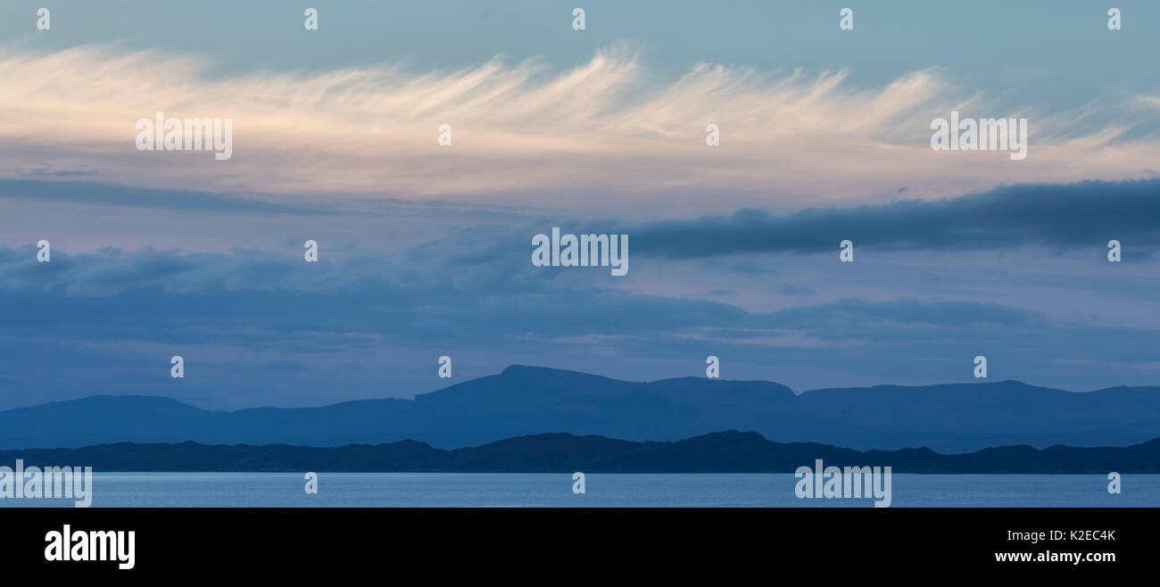Los patrones de nubes en la Isla de Skye de Applecross, Wester Ross (Escocia, Reino Unido, Noviembre de 2014. Foto de stock