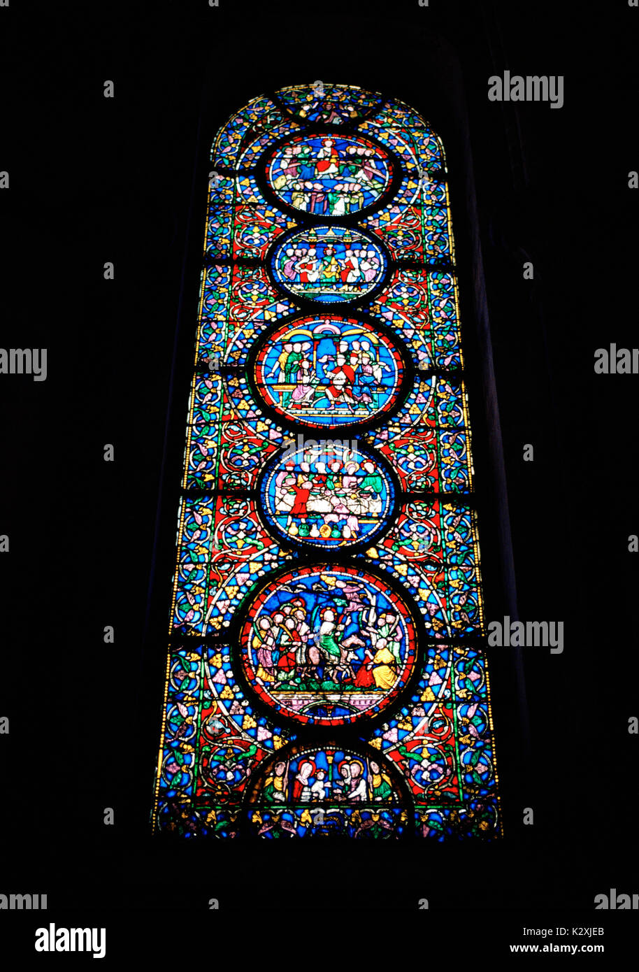 Vidriera de la catedral de Canterbury en la ciudad de Canterbury, en Kent en Inglaterra en Gran Bretaña en el Reino Unido Europa vidrieras. Foto de stock