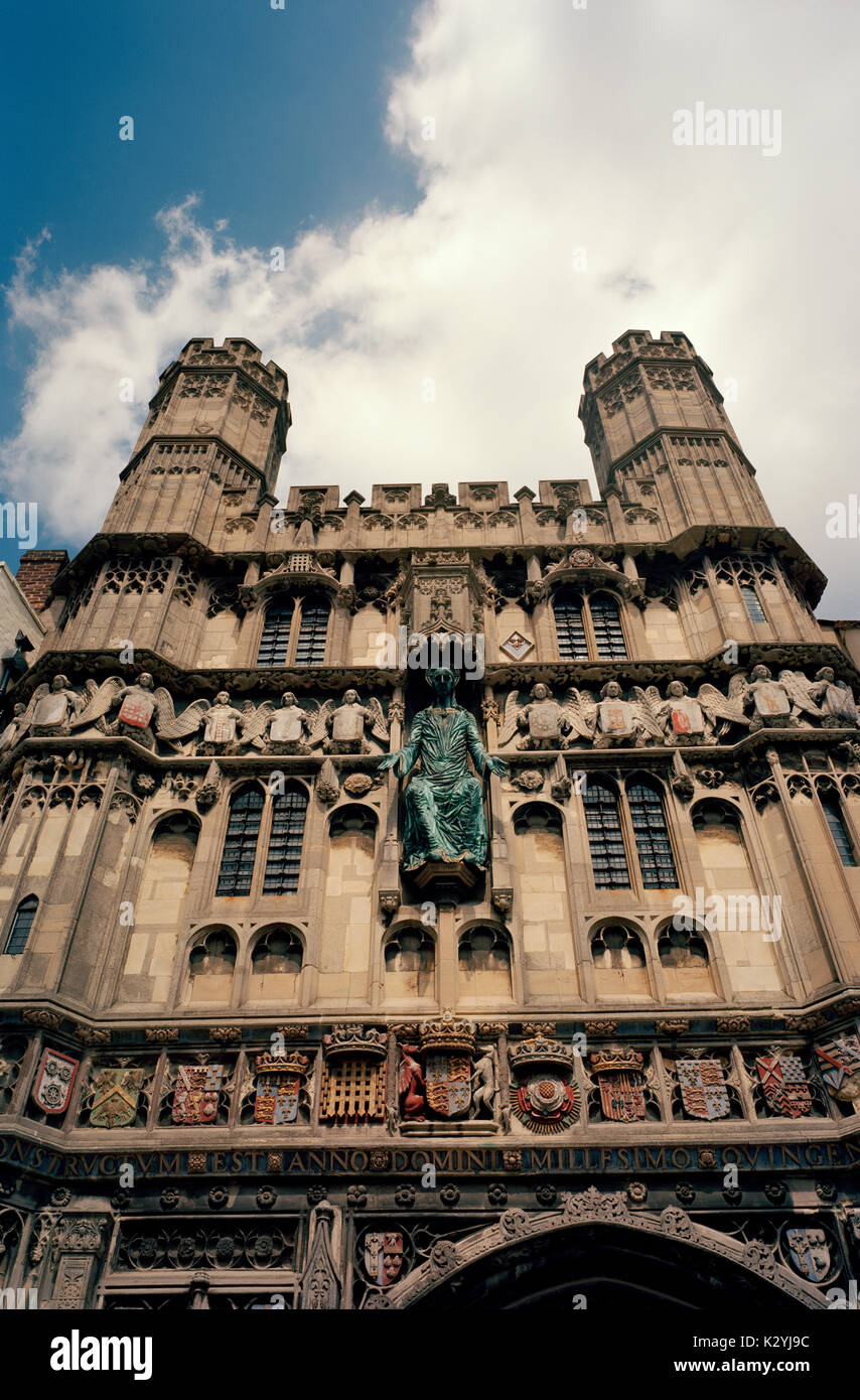 La Iglesia de Cristo de pórtico de la catedral de Canterbury en la ciudad de Canterbury, en Kent en Inglaterra en Gran Bretaña en el Reino Unido Europa medieval. Foto de stock