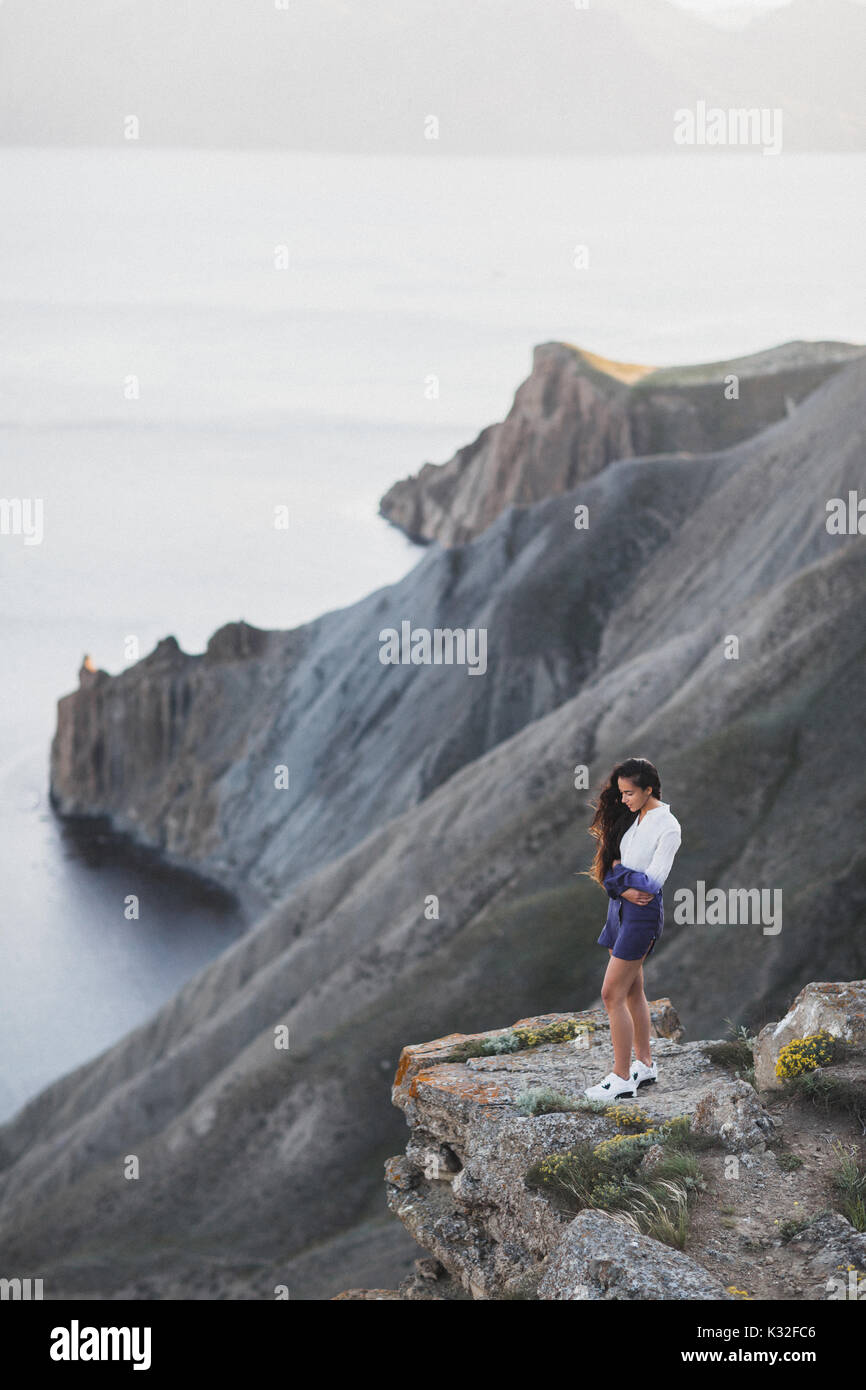 Pluma Mujer Montaña Fotos e Imágenes de stock - Alamy