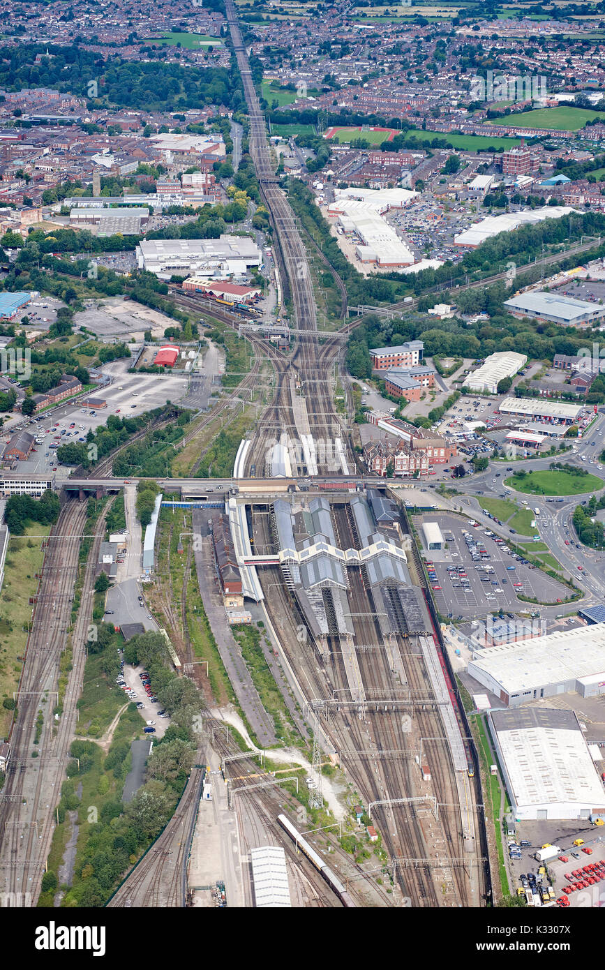 Una vista aérea de la estación de tren crewe, noroeste de Inglaterra, Reino Unido. Foto de stock