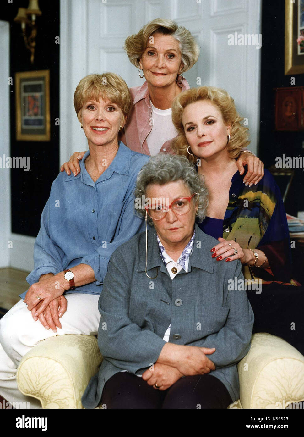 Brighton Belles En El Sentido De Las Agujas Del Reloj Desde La Izquierda Wendy Craig Sheila Hancock Sheila Gish Jean Boht Fotografia De Stock Alamy