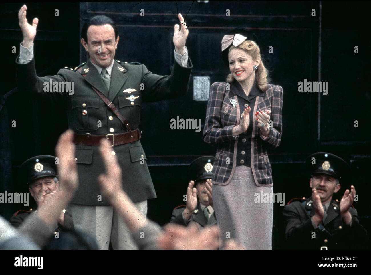 EVITA Jonathan Pryce como Juan Perón, Madonna como Evita Perón Fecha: 1996 Foto de stock