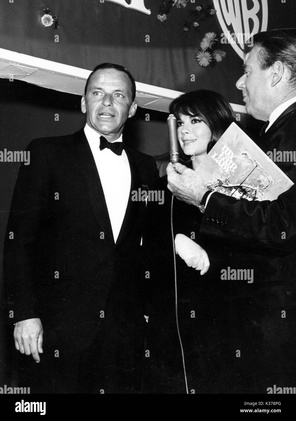 FRANK SINATRA Y Natalie Wood, 1966 Foto de stock