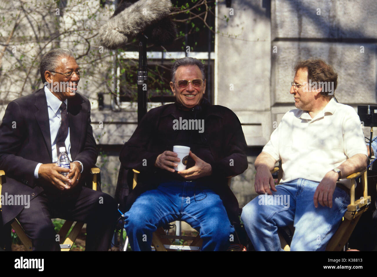 LA SUMA DE TODOS LOS MIEDOS COPYRIGHT PARAMOUNT PICTURES LR, FREEMAN, PRODUCTOR MACE