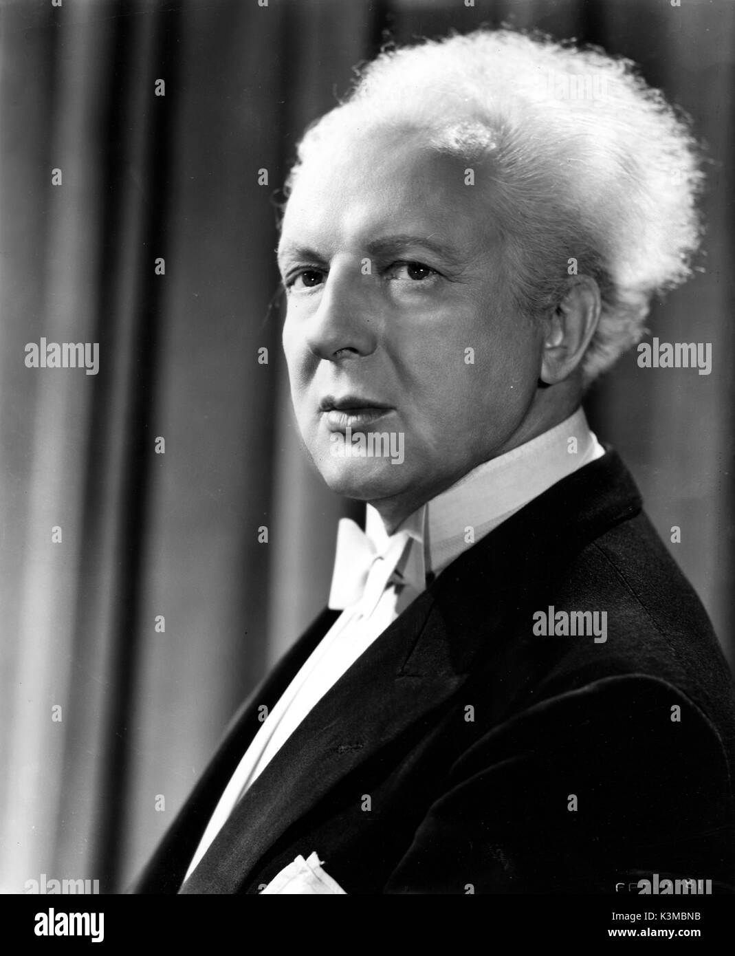 El Carnegie Hall [1947] LEOPOLD STOKOWSKI Fecha 1947 Fotografía de