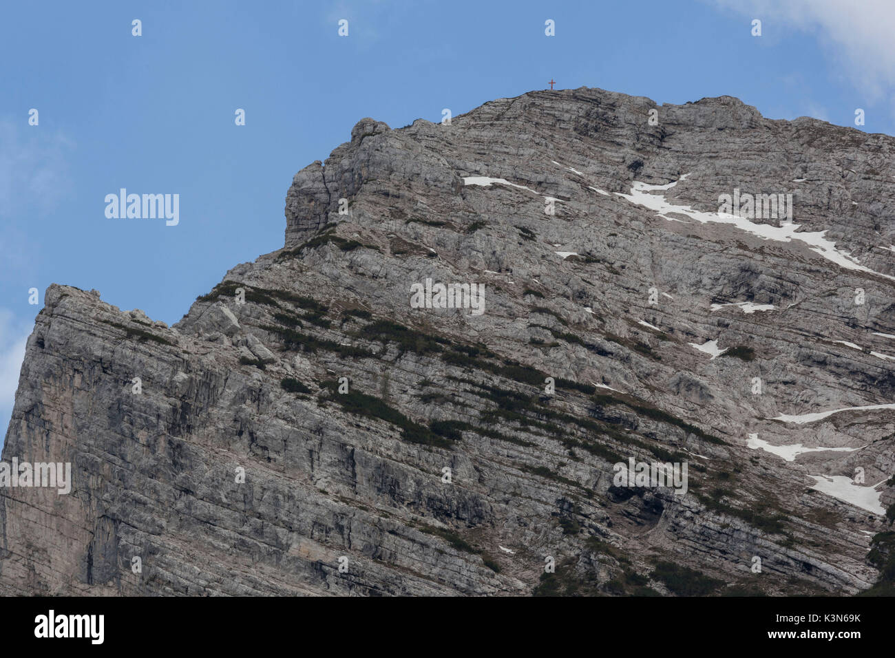 El lado norte del Piz de Mezodi', también llamado Zima de la Cros (pico de la cruz) Monti del Sole, Parque Nacional Dolomitas de Belluno Foto de stock