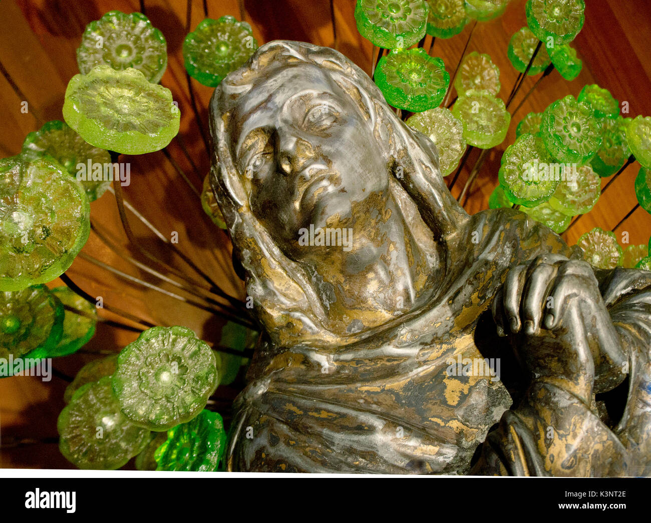 Escultura religiosa fotografías e imágenes de alta resolución - Alamy