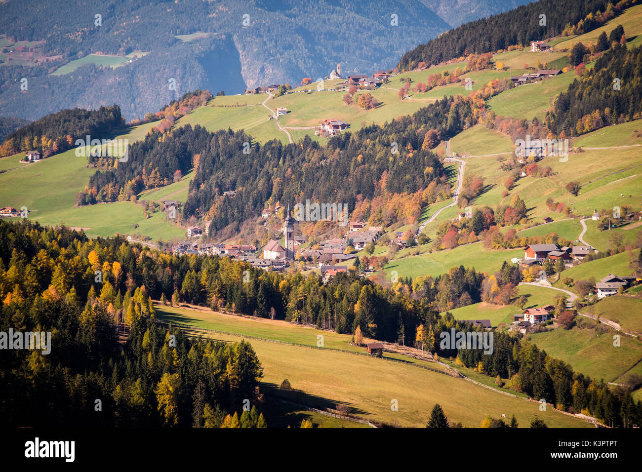 Val di Funes, Trentino Alto Adige, Italia Foto de stock