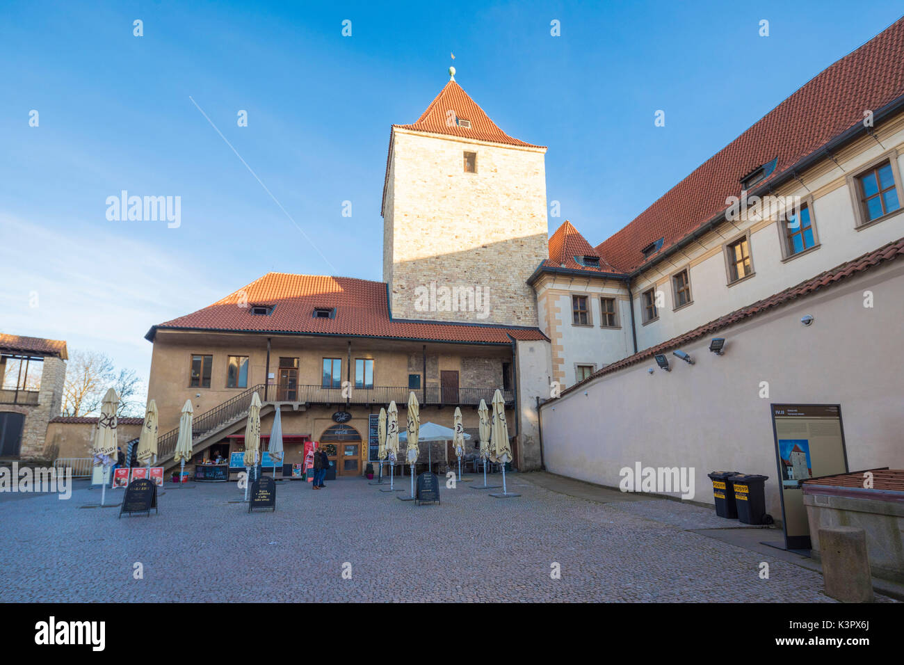 Vista del Castillo de Praga el castillo antiguo más grande del mundo Europa República Checa Foto de stock