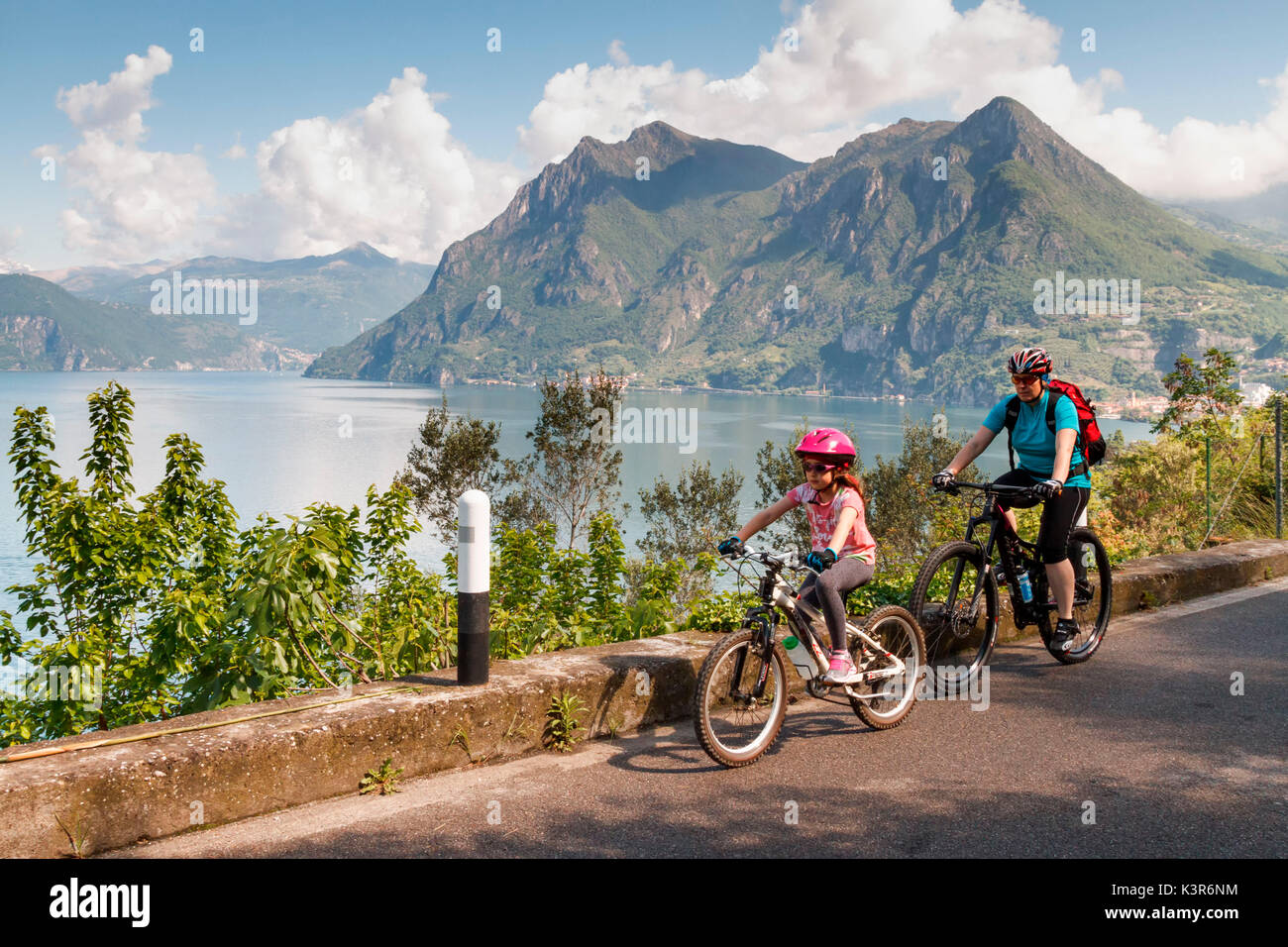 Lago de Iseo, Italia. Montisola. Foto de stock