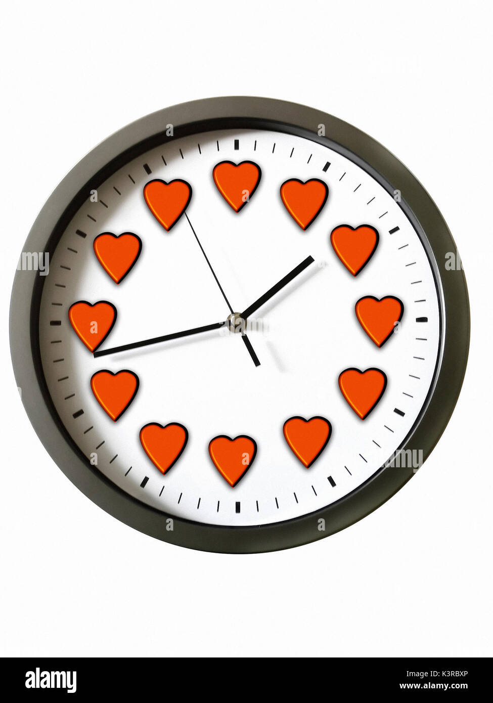 Reloj de pared con corazones en lugar de horas, tiempo para el amor  concepto Fotografía de stock - Alamy