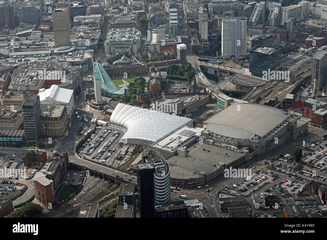 Vista aérea de la Arena de Manchester y la Manchester Victoria Station, REINO UNIDO Foto de stock