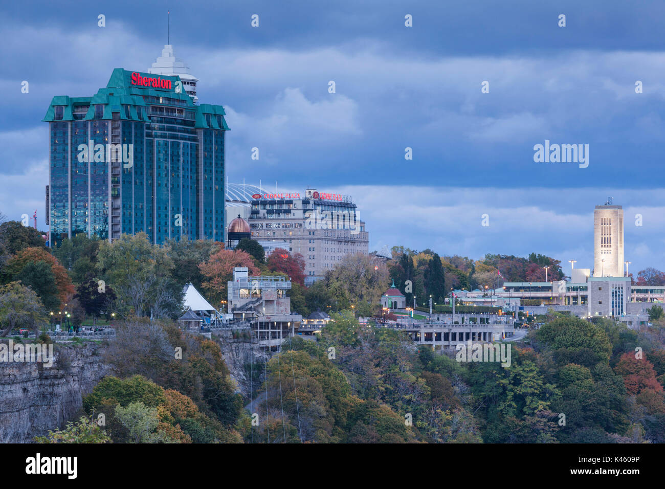 Hoteles en cataratas del niágara fotografías e imágenes de alta resolución  - Alamy