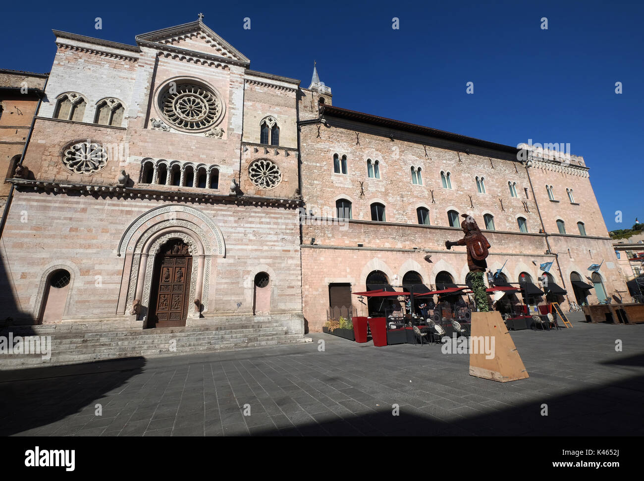 Piazza della repubblica foligno umbria fotografías e imágenes de alta