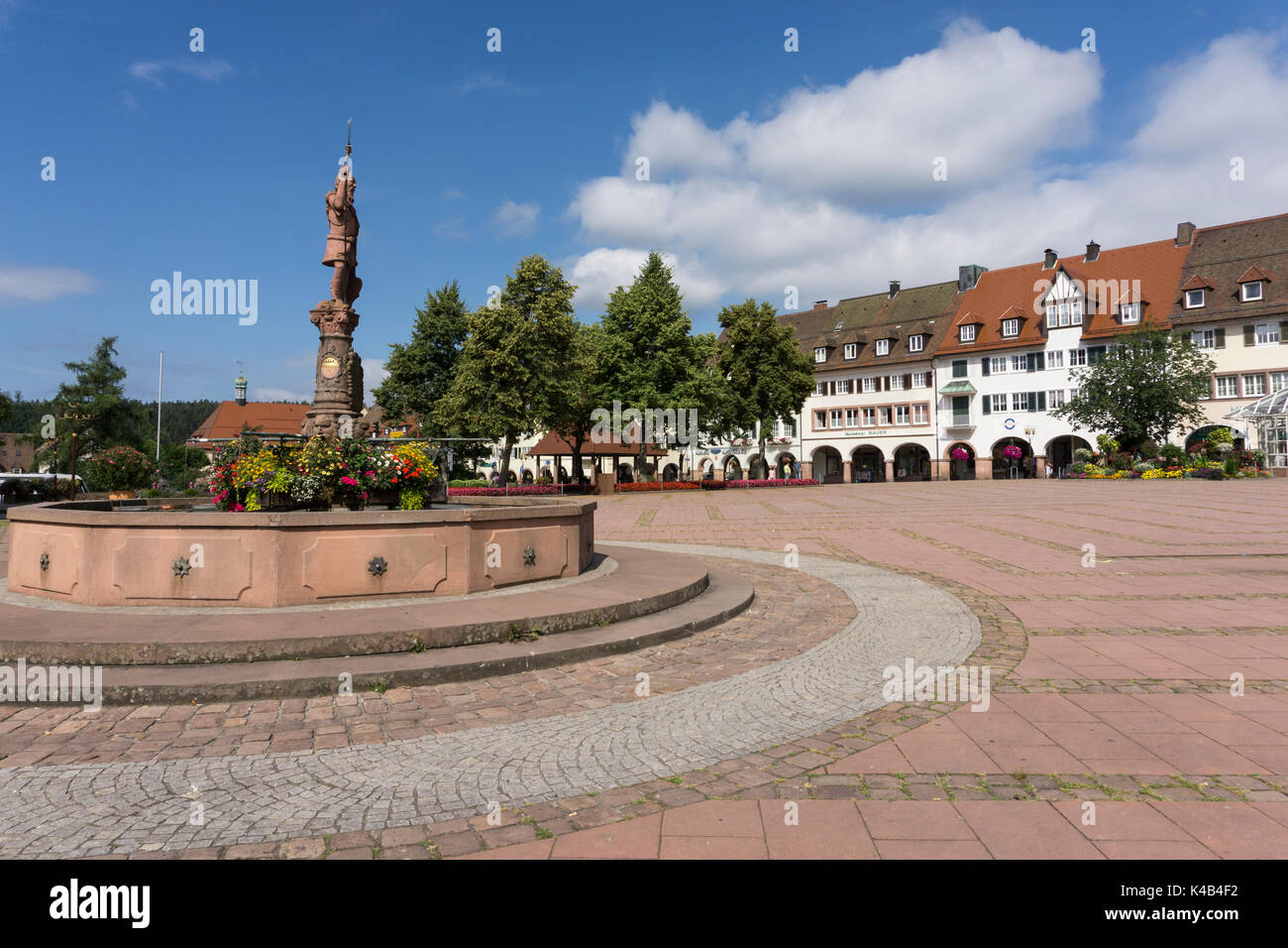 Rathausbrunnen, fuente, freudenstadt, Selva Negra, Baden Wuerttemberg, Alemania, Europa Foto de stock