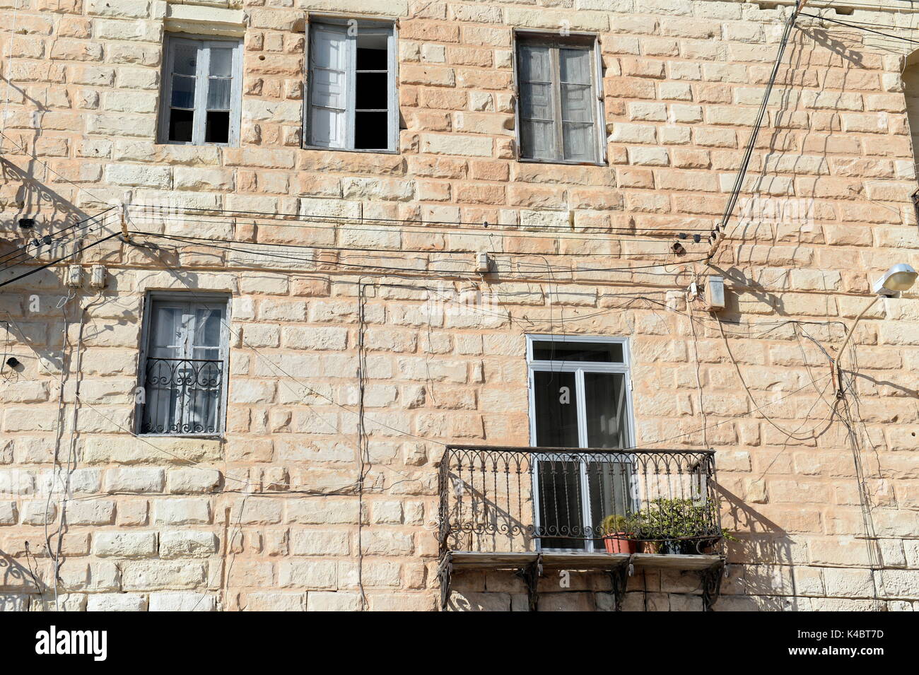 Casco antiguo de St Julians, Malta Foto de stock